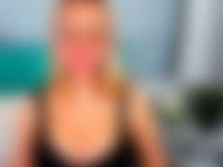 Live cam show with EliseFast - Handjob on StripNow