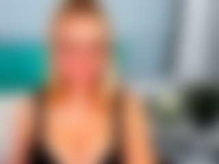 Live cam show with EliseFast - Asshole on StripNow