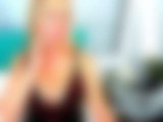 Live cam show with EliseFast - Spank on Camsoda