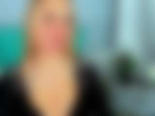 Live cam show with EliseFast - Glasses on slutload