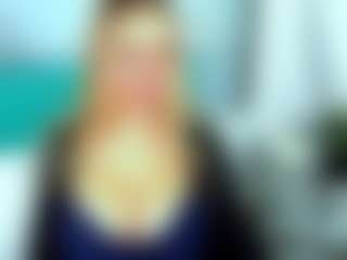 Live-camshow met EliseFast - Glasses op Camsoda