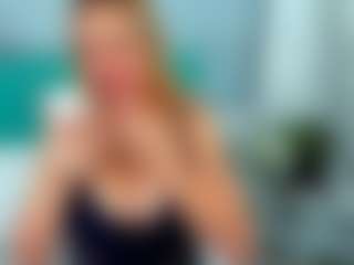 Live cam show with EliseFast - Blonde Hair Curvy on CamSextacy