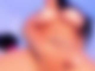 Live cam show with isabelredrose - Hush on CamwithHer