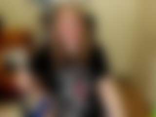 Live cam show with ghostly-temptation - Brown Hair on boobsie.com