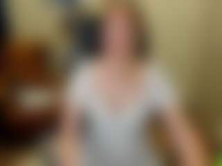Live cam show with ghostly-temptation - Twerk on SmokeAndPoke
