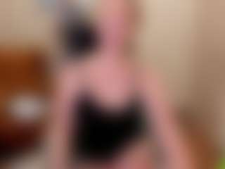 Live cam show with ghostly-temptation - College on Milfs Live