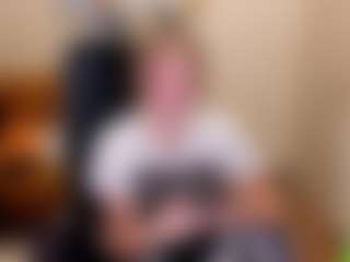 ghostly-temptation's Live Sex Cam Show
