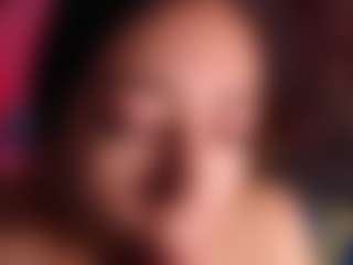 Auroraaa's Live Sex Cam Show