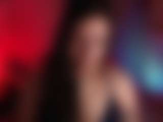 Live cam show with Auroraaa - Normal on AdultVida.com