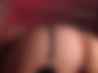 Auroraaa's Live Sex Cam Show