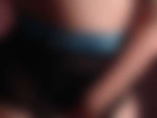 Auroraaa's Live Sex Cam Show