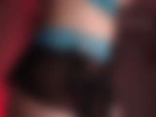 Auroraaa's Live Sex Cam Show