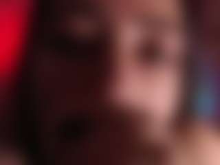 Live cam show with Auroraaa - Full Nudity on madthumbs