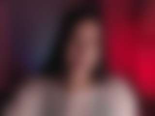 Live cam show with Auroraaa - Striptease on Livezox