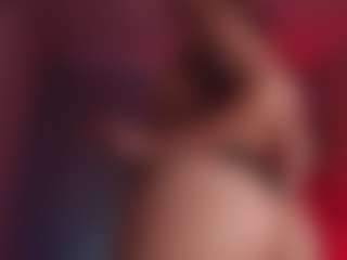Auroraaa's Live Sex Cam Show