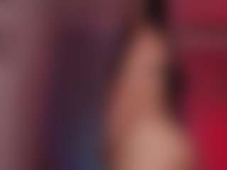 Live cam show with Auroraaa - Public Latina on CamSextacy | colombia