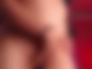 Auroraaa's Live Sex Cam Show