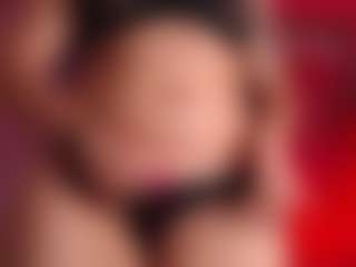 Auroraaa's Live Sex Cam Show