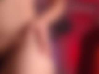 Auroraaa's Live Sex Cam Show
