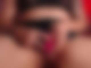 Auroraaa's Live Sex Cam Show