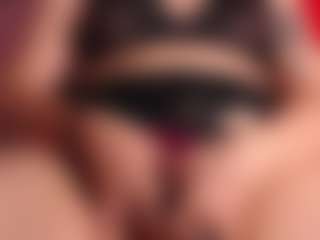 Auroraaa's Live Sex Cam Show