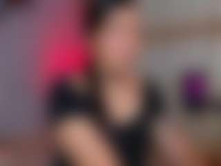 Auroraaa's Live Sex Cam Show