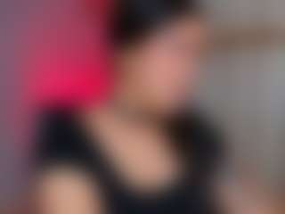 Auroraaa's Live Sex Cam Show