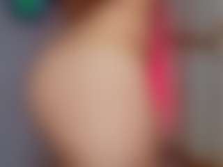 Auroraaa's Live Sex Cam Show