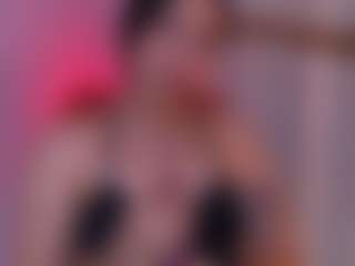Auroraaa's Live Sex Cam Show