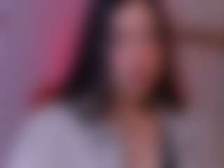 Auroraaa's Live Sex Cam Show