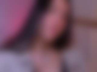 Auroraaa's Live Sex Cam Show