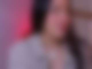 Auroraaa's Live Sex Cam Show