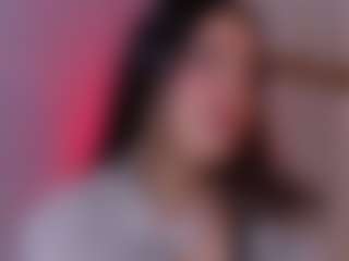 Auroraaa's Live Sex Cam Show