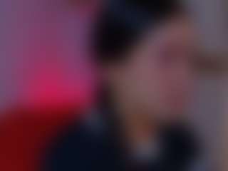 Auroraaa's Live Sex Cam Show