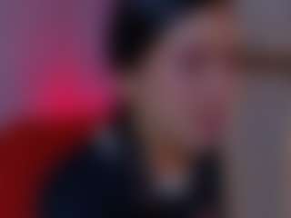 Auroraaa's Live Sex Cam Show