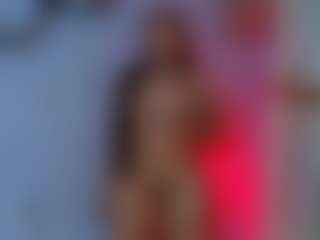 Auroraaa's Live Sex Cam Show