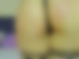 Dani-Moore's Live Sex Cam Show