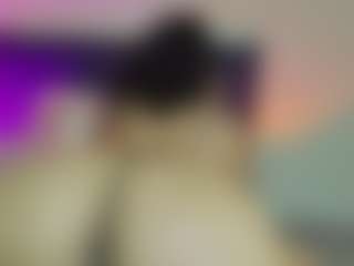 Dani-Moore's Live Sex Cam Show