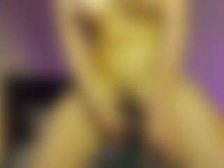 Dani-Moore's Live Sex Cam Show