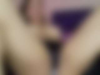 Dani-Moore's Live Sex Cam Show
