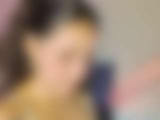 Live cam show with Dani-Moore - Alt on CamwithHer
