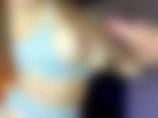 Dani-Moore's Live Sex Cam Show