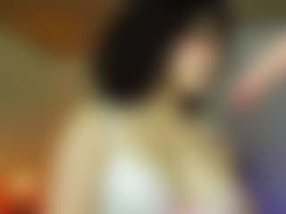 Dani-Moore's Live Sex Cam Show