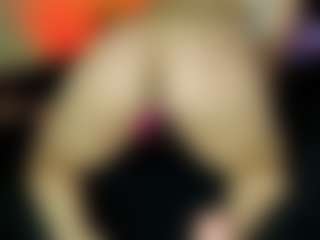 Dani-Moore's Live Sex Cam Show