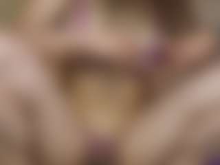 Dani-Moore's Live Sex Cam Show