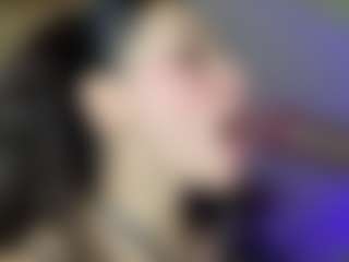 Dani-Moore's Live Sex Cam Show