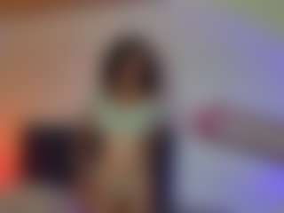 Dani-Moore's Live Sex Cam Show