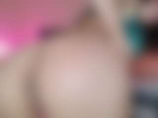 Dani-Moore's Live Sex Cam Show
