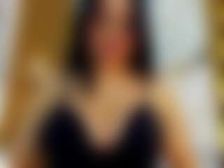 Live cam show with Indi-catalina - Garter on Camsoda