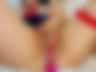 Live cam show with Indi-catalina - Squirt on Camsoda